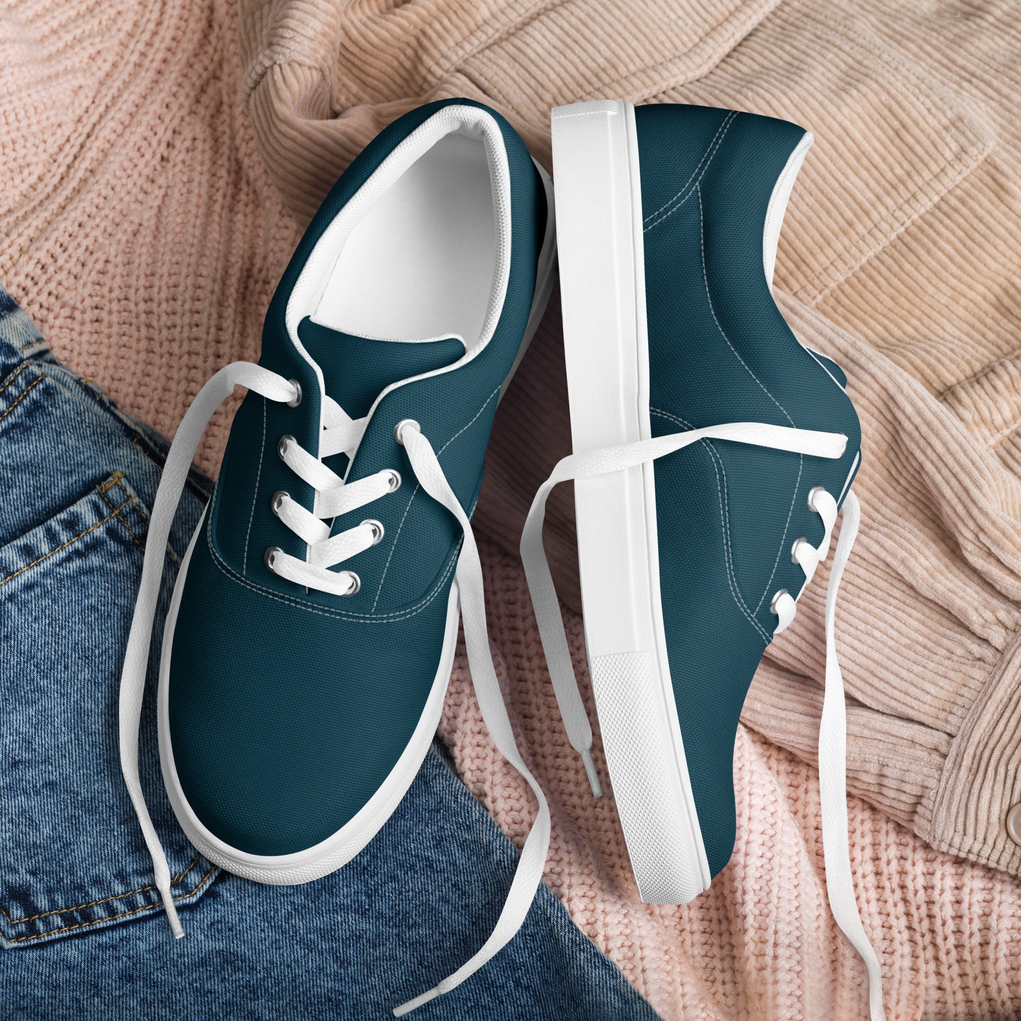 Men’s lace-up canvas shoes